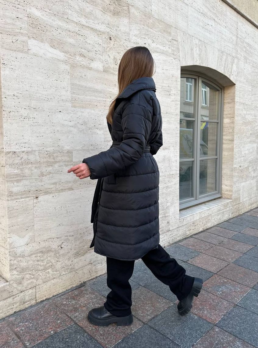 Жіноча довга утеплена куртка пуховик з поясом LL-067 чорна