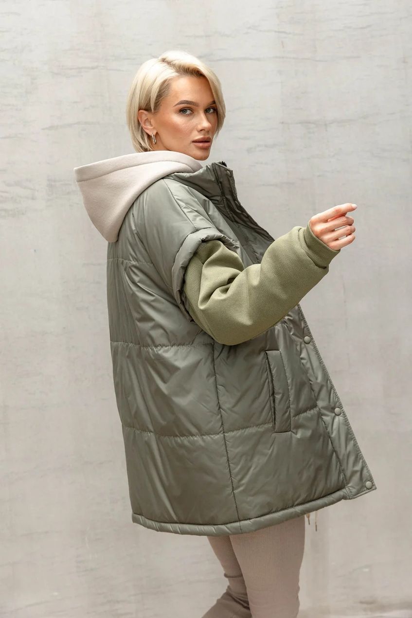 Жіноча утеплена куртка-жилетка без капюшона SEV-2088-1.5473 оливкова