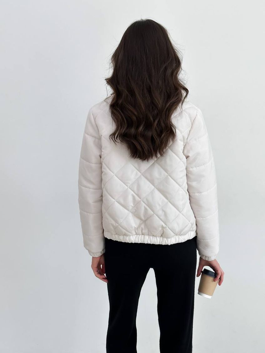 Женская короткая куртка на молнии LL-231 молочная