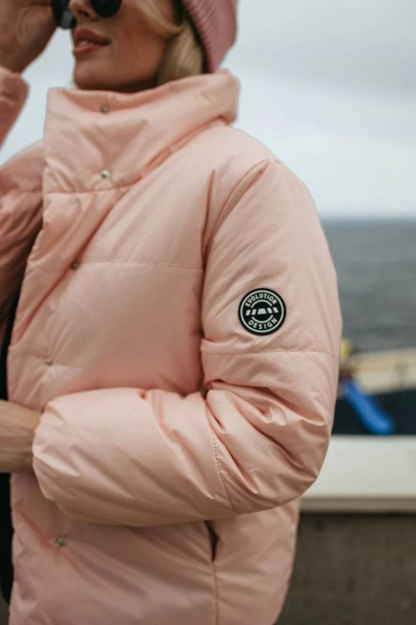 Женская короткая куртка на кнопках SEV-2019.5243 розовая