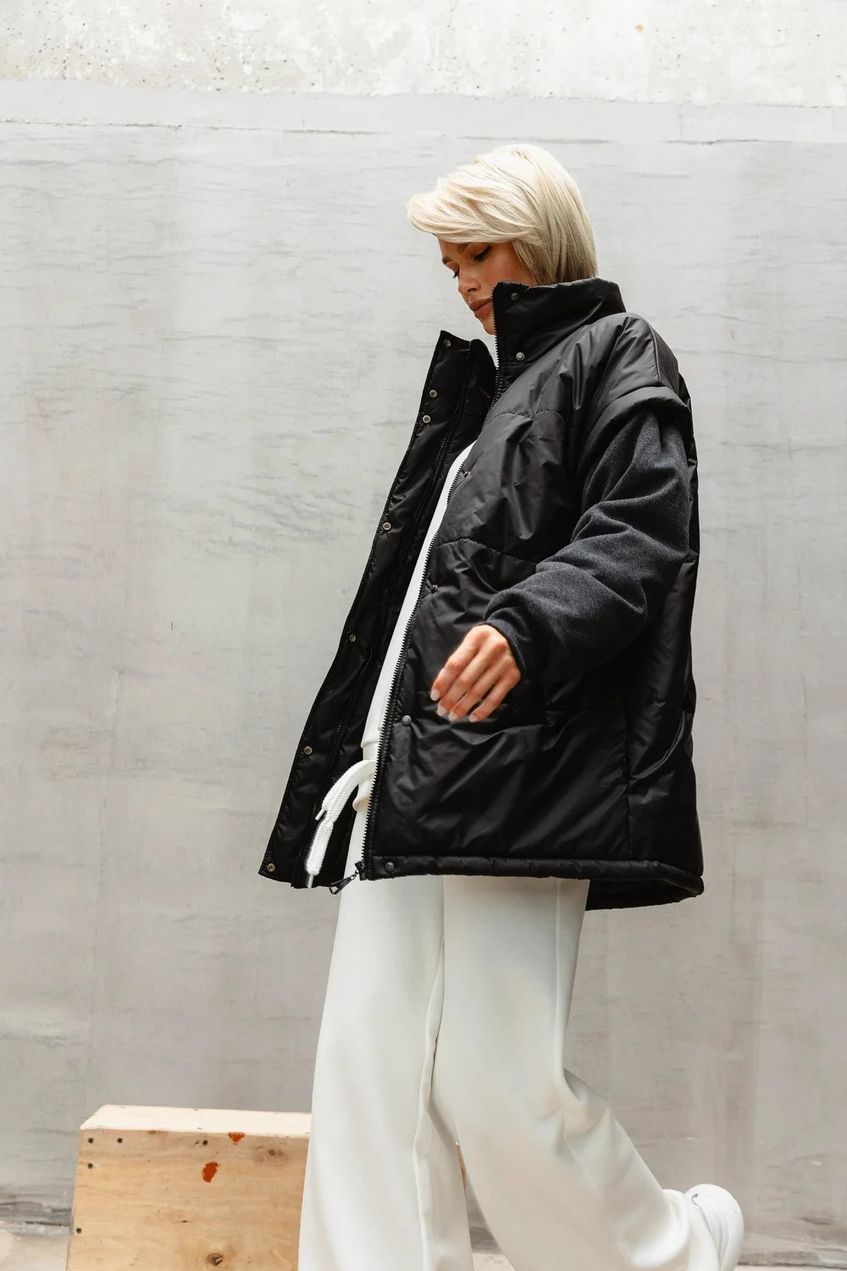 Жіноча утеплена куртка-жилетка без капюшона SEV-2088-1.5469 чорна