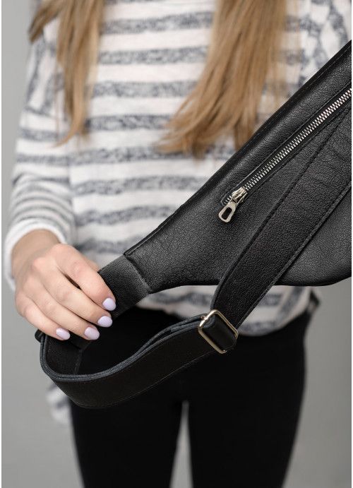 Жіноча сумка на пояс шкіряна бананка Sambag Soho MTSw чорна SB-82333101