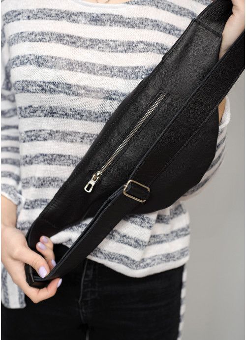 Жіноча сумка на пояс шкіряна бананка Sambag Soho MTSw чорна SB-82333101