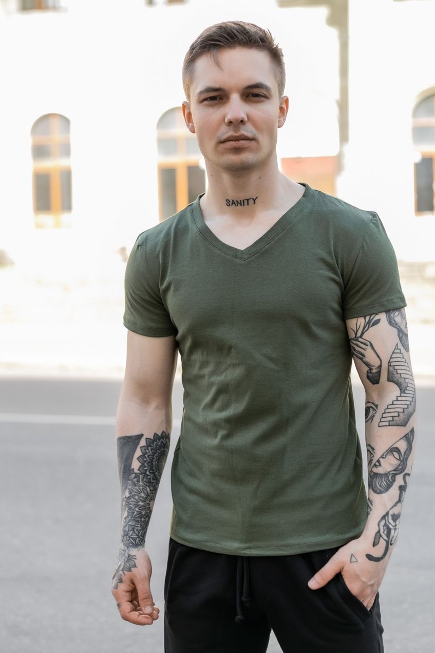 Чоловіча футболка з v-образним вирізом Хакі, 3XL