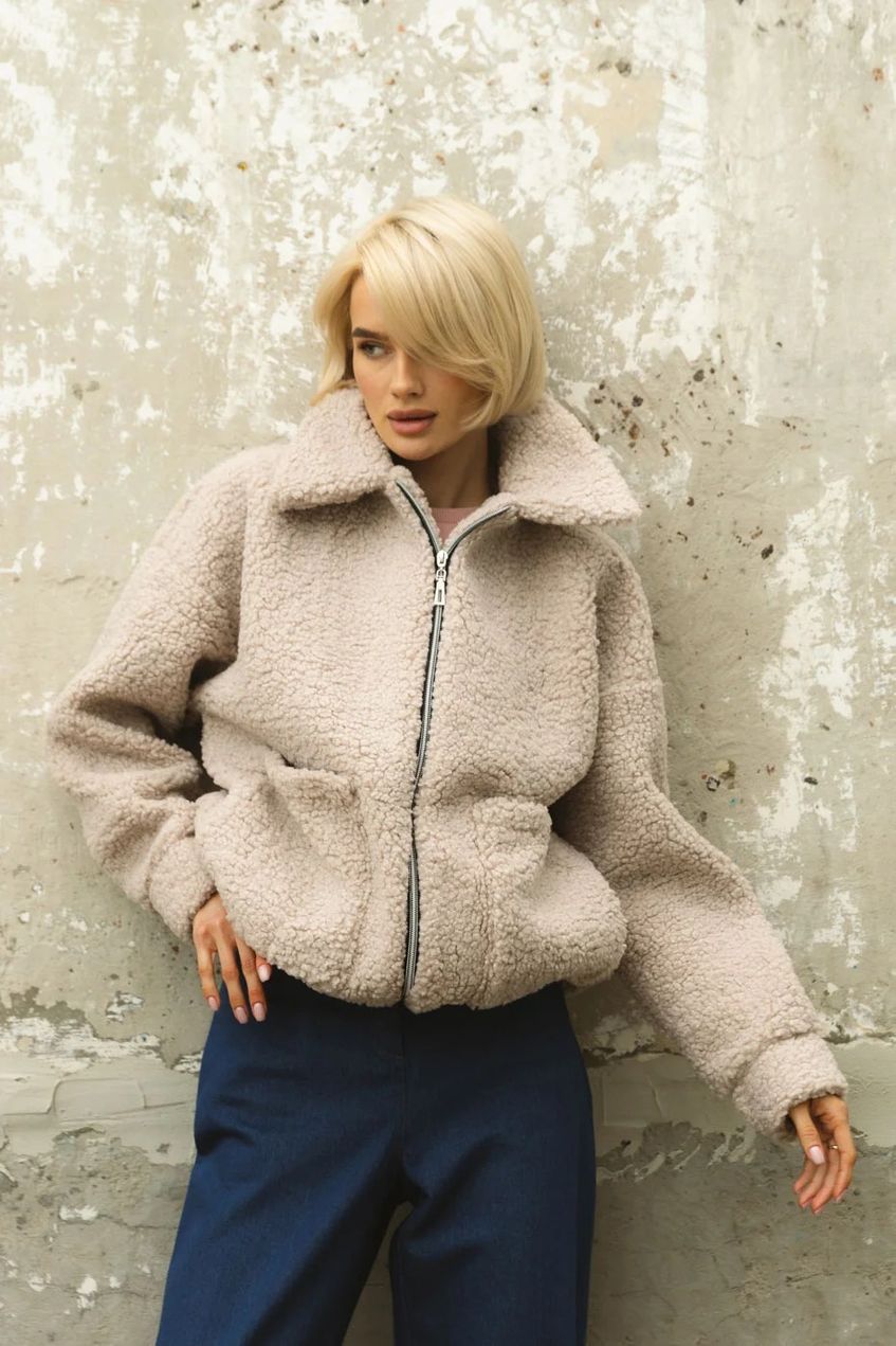Женская короткая куртка тедди с подкладкой свободного кроя SEV-2052-1.5420 бежевая