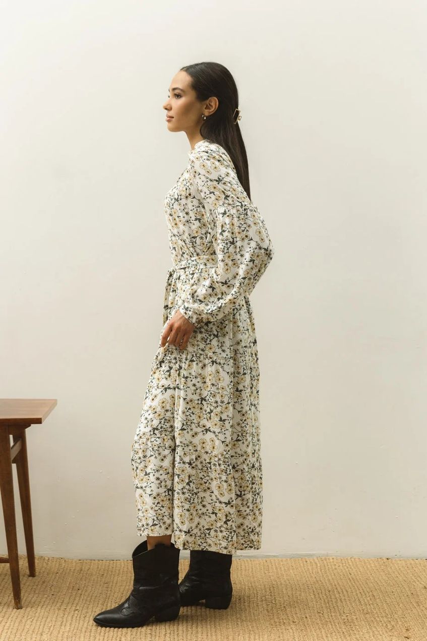 Жіноча сукня сорочка мідаксі з рюшами SEV-2048-1.53 молочна