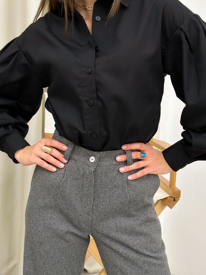 Женская рубашка с объемными рукавами sh-139 Черная