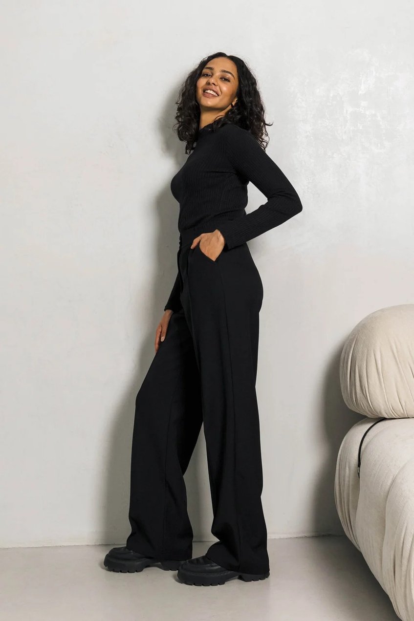 Жіночі класичні прямі брюки вільного крою SEV-2120.5529 чорні