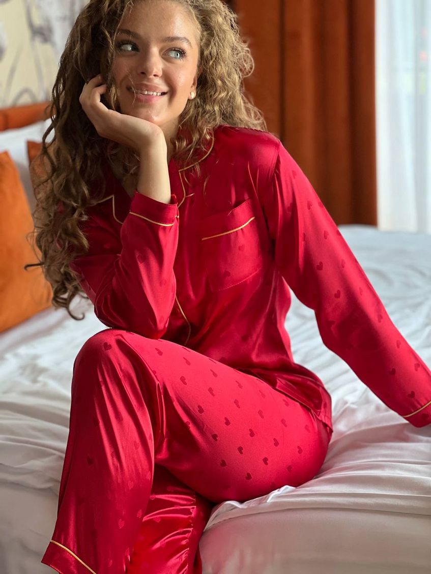 Женская шелковая пижама для повседневной носки красная
